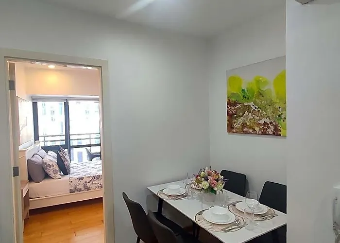 Amazing Milano By Versace 1br 200mb Wifi W/netflix 4*