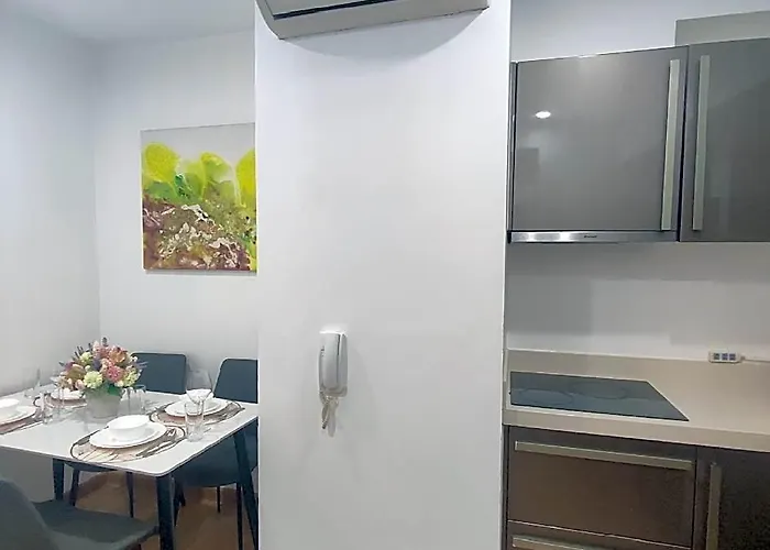 ホテル Amazing Milano By Versace 1br 200mb Wifi W/netflix