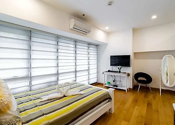 Amazing Milano By Versace 1br 200mb Wifi W/netflix ホテル