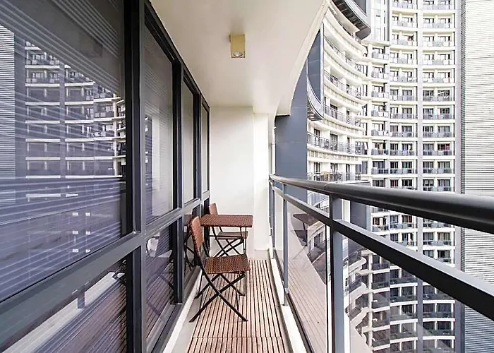 ホテル Amazing Milano By Versace 1br 200mb Wifi W/netflix