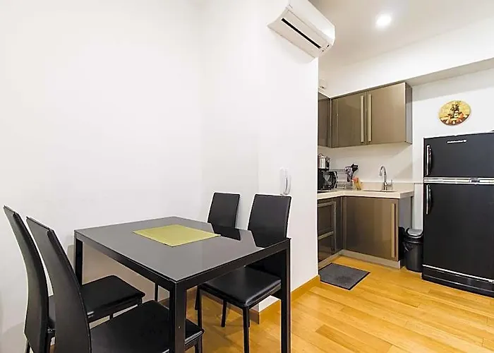 ホテル Amazing Milano By Versace 1br 200mb Wifi W/netflix マニラ市