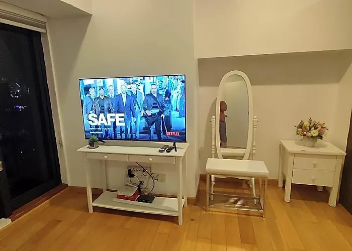 Amazing Milano By Versace 1br 200mb Wifi W/netflix