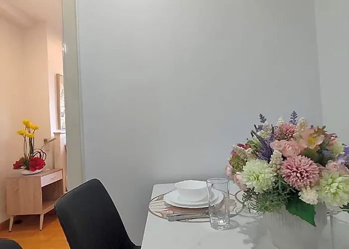 Amazing Milano By Versace 1br 200mb Wifi W/netflix ホテル マニラ市