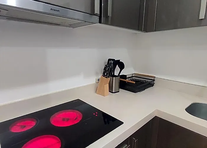 Amazing Milano By Versace 1br 200mb Wifi W/netflix ホテル 4*